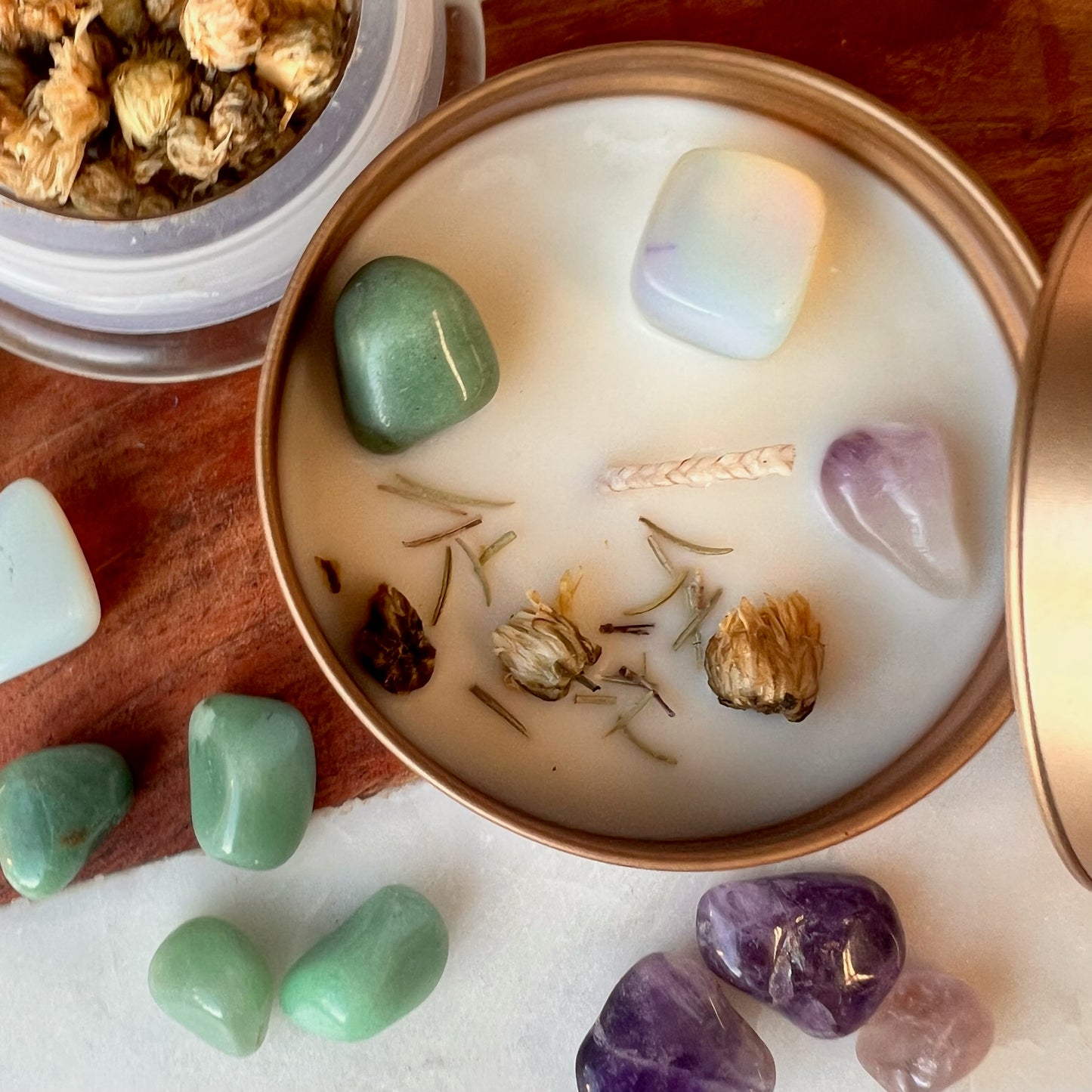 AQUARIUS Candle | Zodiac candle | Crystal Infused candle | Intention Candle | Manifestation Candle