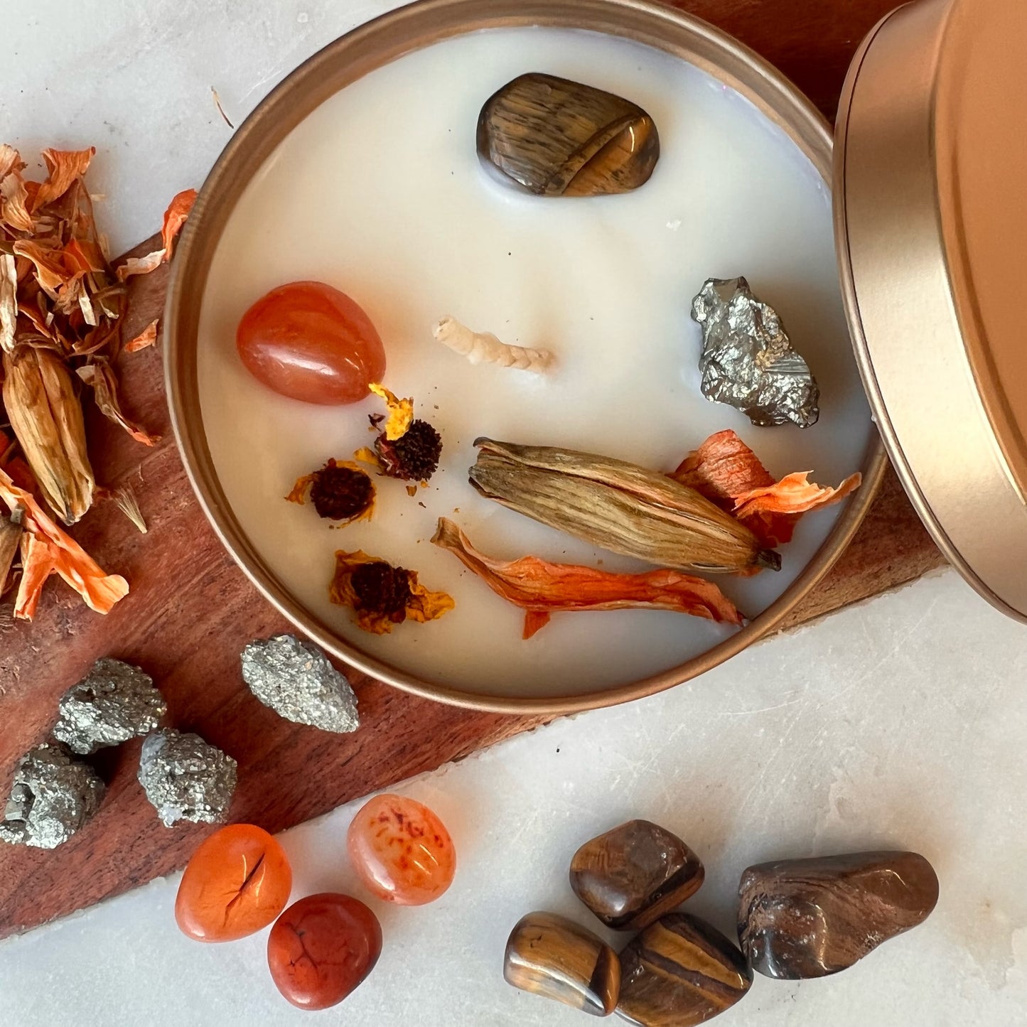 LEO zodiac Candle | Zodiac candle | Intention Candle with Crystals | Manifestation Candle