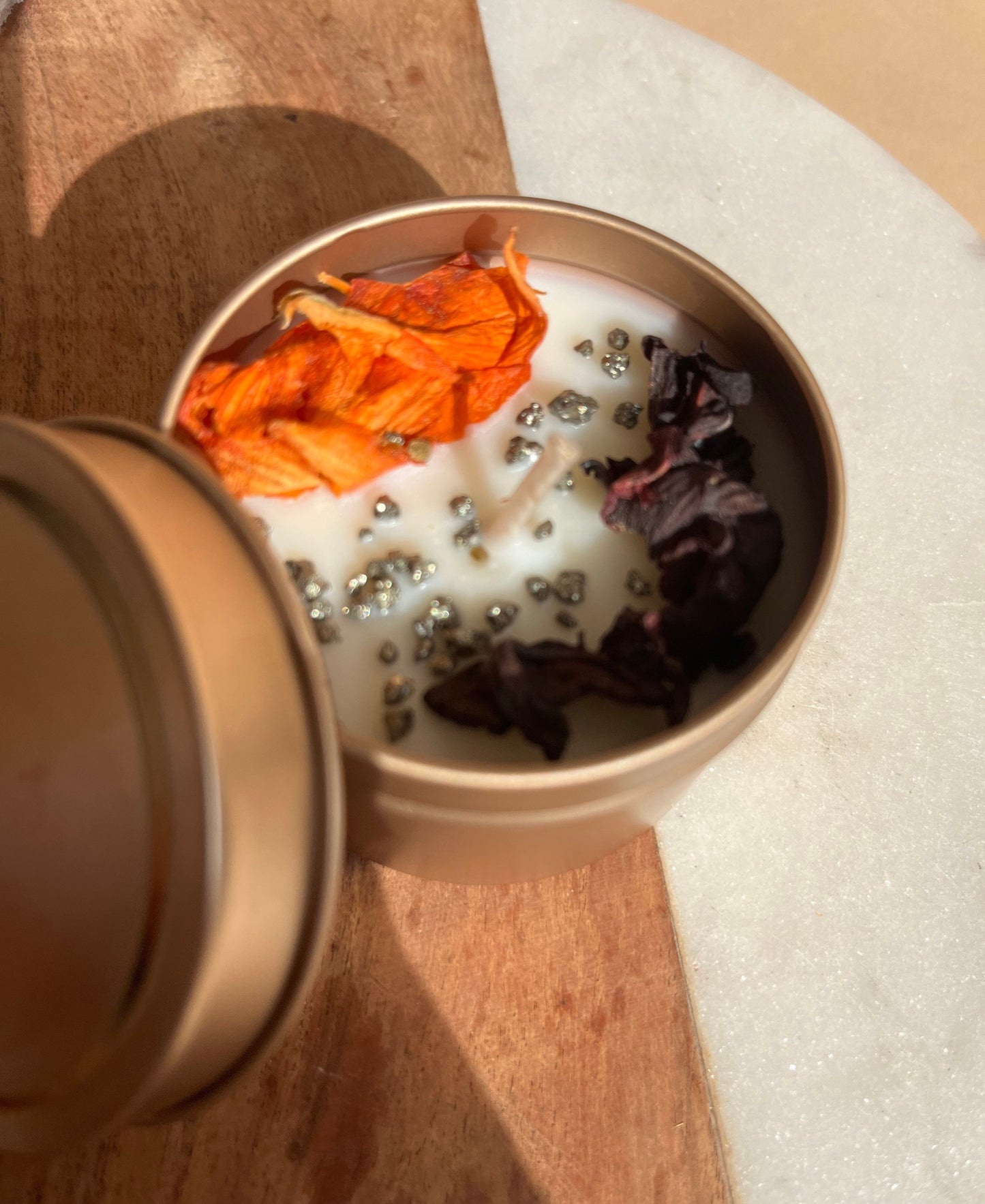 SUCCESS Intention Soy Wax Candle |  Pyrite stones | Scent: Red Currant Bliss