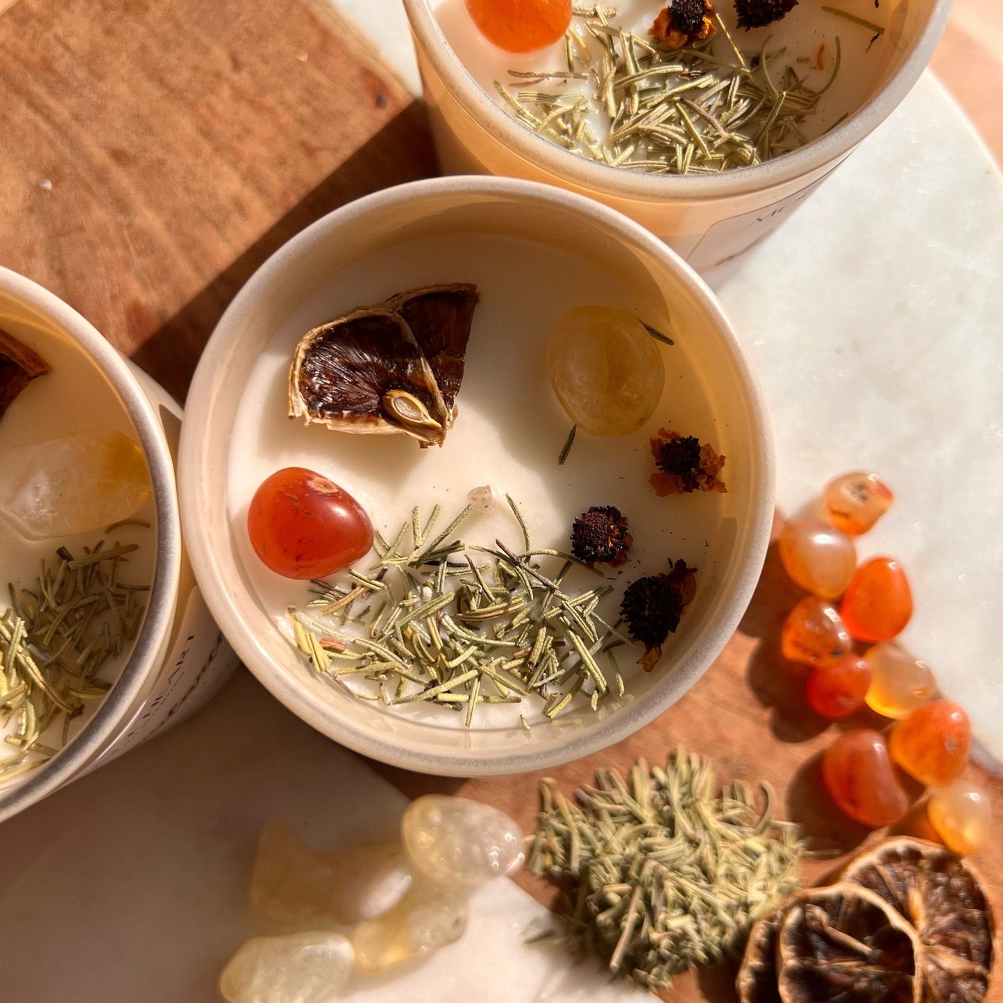 ABUNDANCE Intention Candle | Carnelian, Citrine | Scent: Lemongrass & Citrus