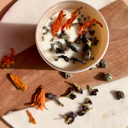 SUCCESS Intention Soy Wax Candle |  Pyrite stones | Scent: Red Currant Bliss