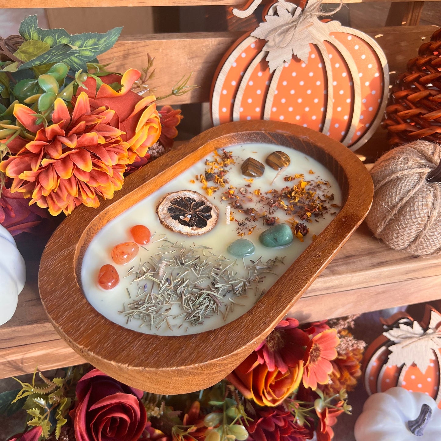 Dough Bowl Candle made of Soy Wax with Crystals, farmhouse style